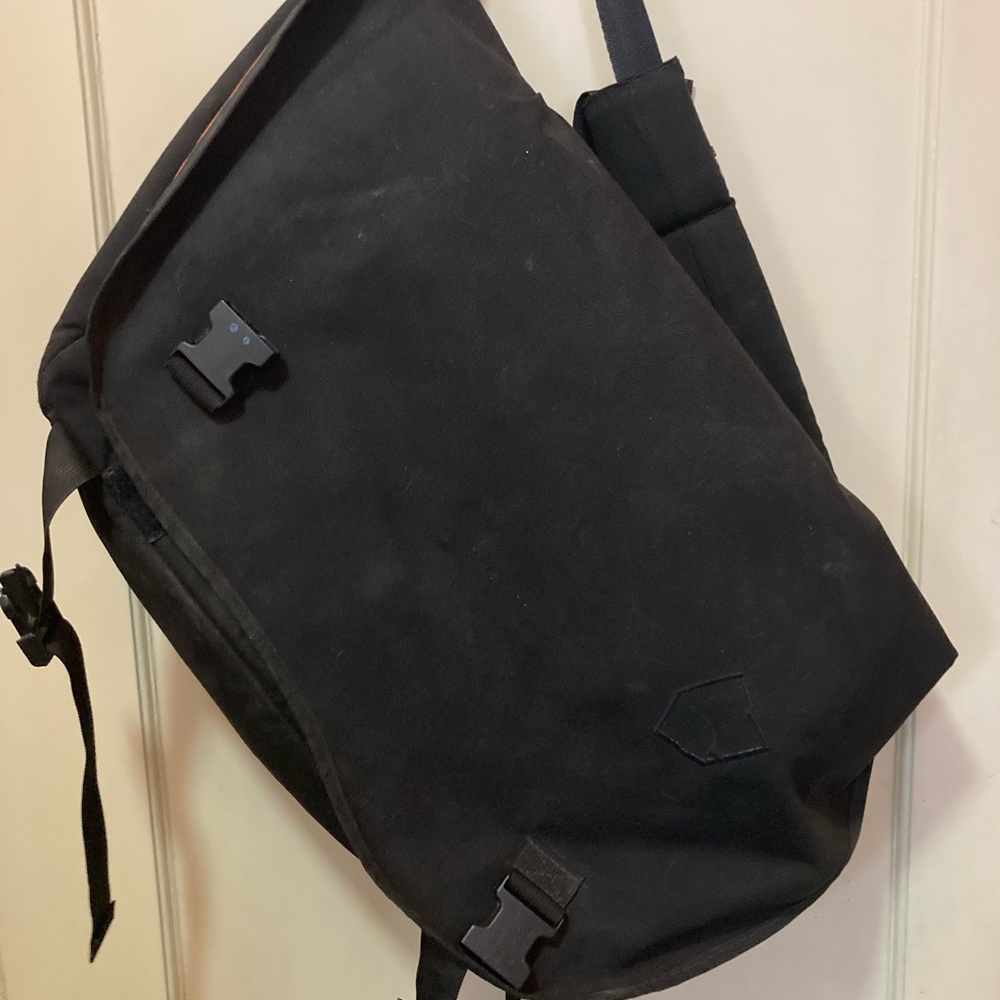 Seagull commuter sling, messenger bag